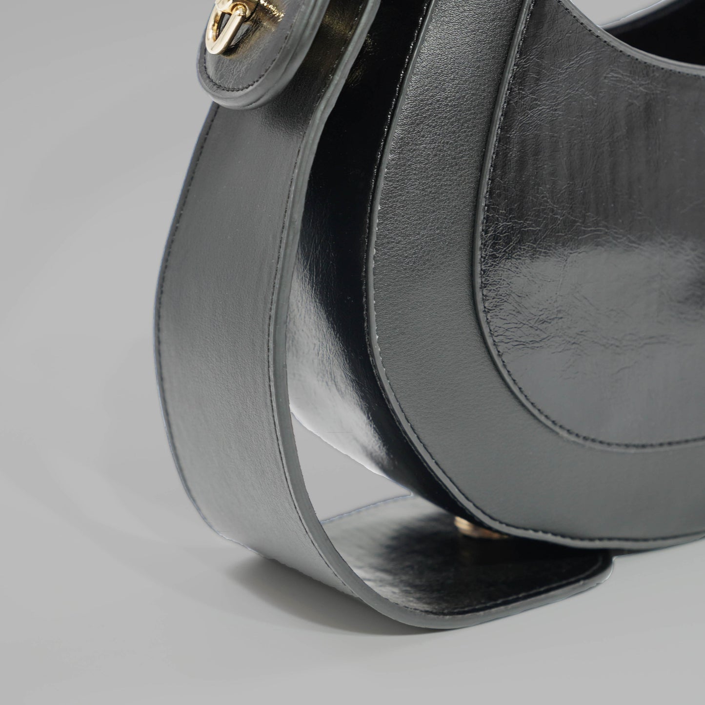 Aron Atelier Black Special Design Shoulder Bag