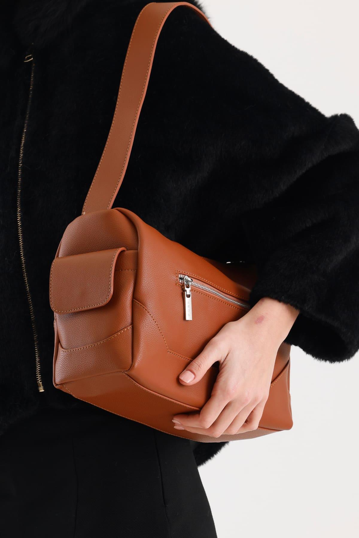 Aron Atelier Tan Soft Leather Shoulder Bag